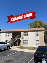 Building Photo - 903 S Edgebrook Ln