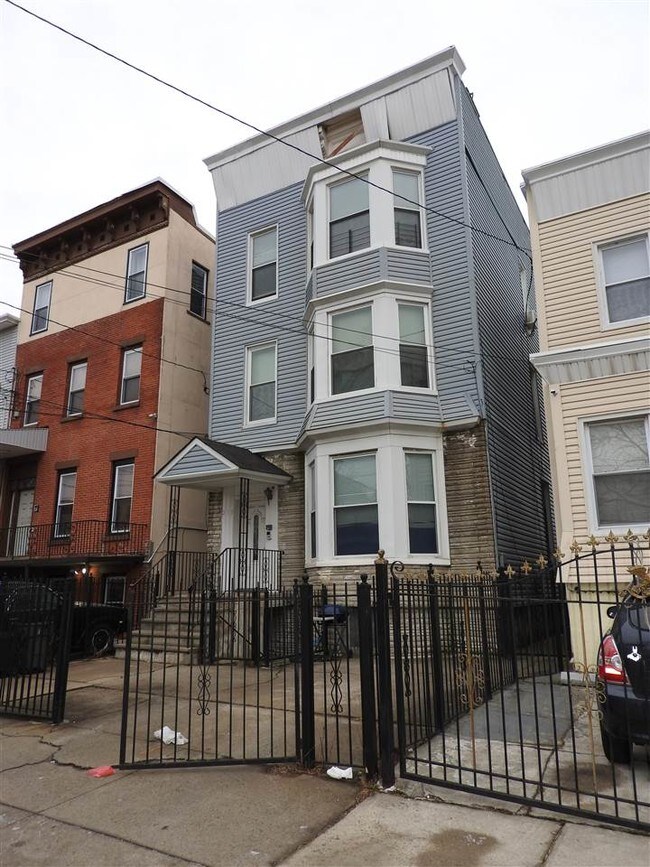 290 Princeton Ave, Jersey City, NJ 07305 House for Rent in Jersey