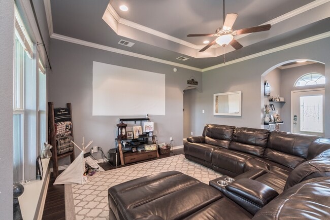 Foto del edificio - ** BEAUTIFUL 3 BED/ 2 BATH HOUSE **