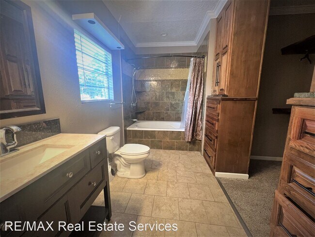 Foto del edificio - 3 br, 2 bath House - 457 1/2 Dalzell