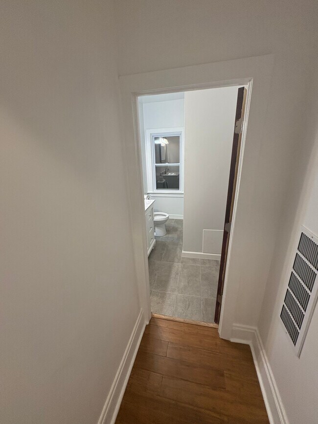 Foto del edificio - 3568 E 153rd St