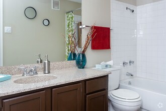 1BR,1BA-672sft - Summer Bend