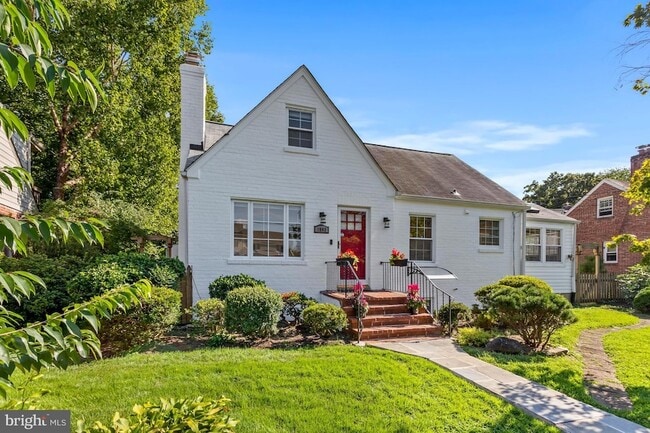 Photo - 4803 Westway Dr House