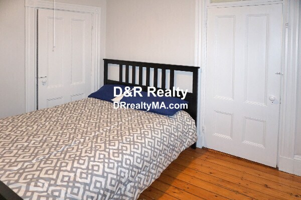 Building Photo - 357 Prospect St