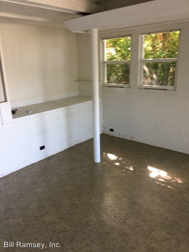 Building Photo - 1551A Mokuna Pl