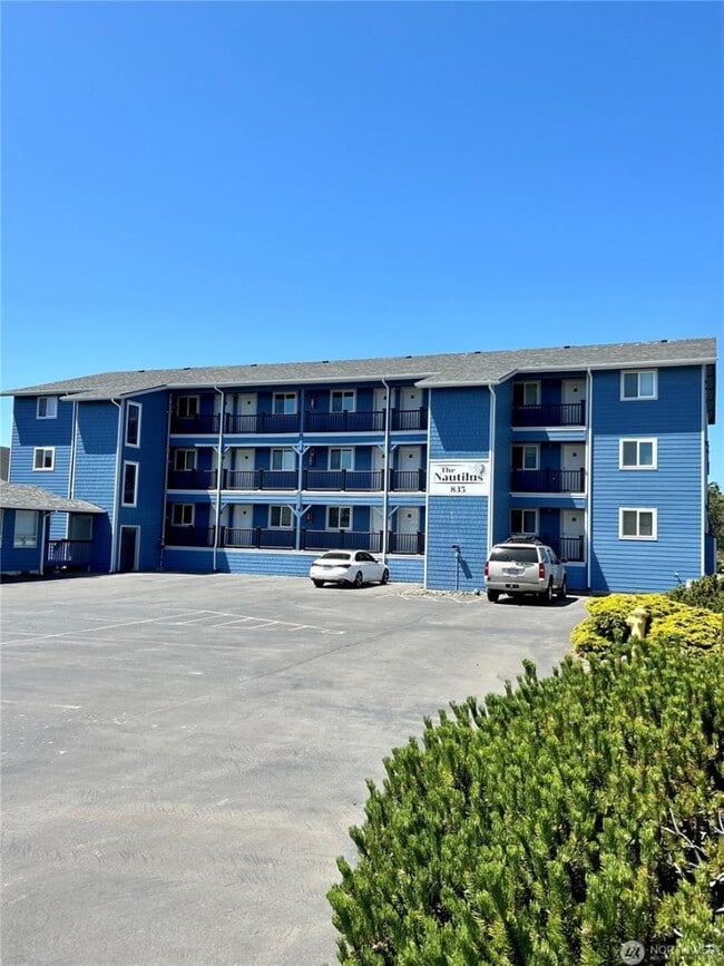 Building Photo - 835 Ocean Shores Blvd SW