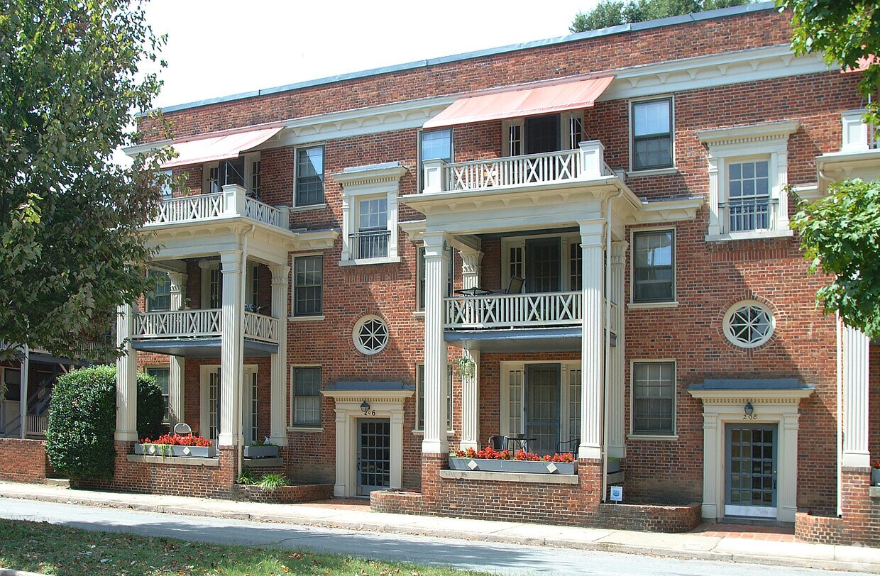 206 Roseneath Rd, Richmond, VA 23221 Apartments in Richmond, VA