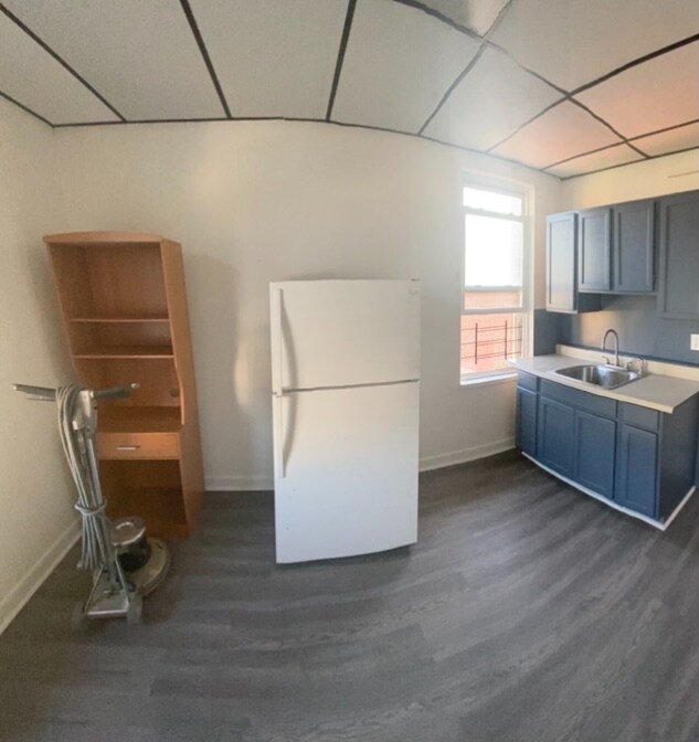 Foto principal - 352 Beach 69th St