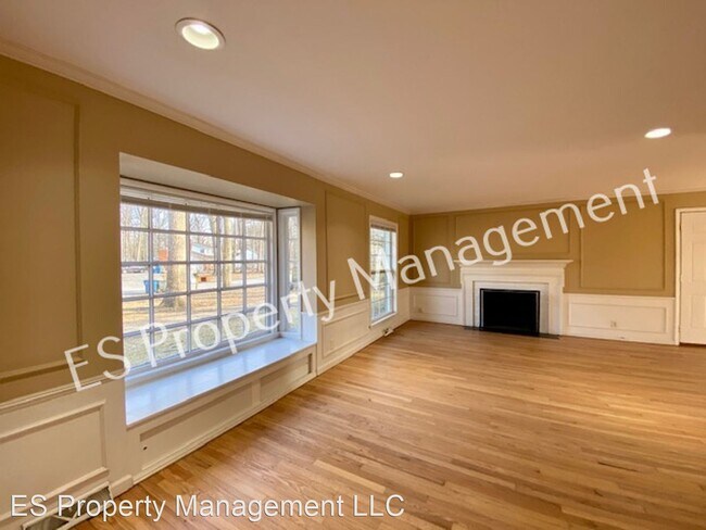 Building Photo - 3 br, 2 bath House - 3353 W. 42nd St.