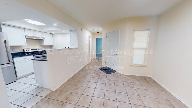 Foto del edificio - 1250 Bayshore Dr N