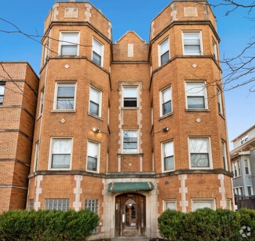 Building Photo - 7664 S South Shore Dr