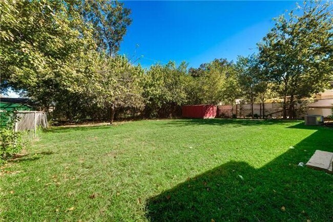 Foto del edificio - 1story home in McDonnell Parkside area