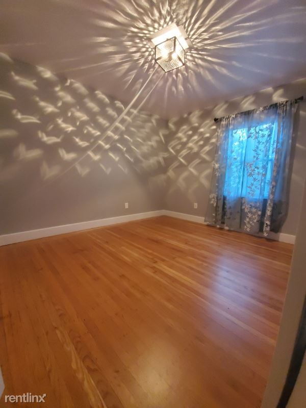 Building Photo - 2 br, 1 bath House - 1617 Eldridge Ave