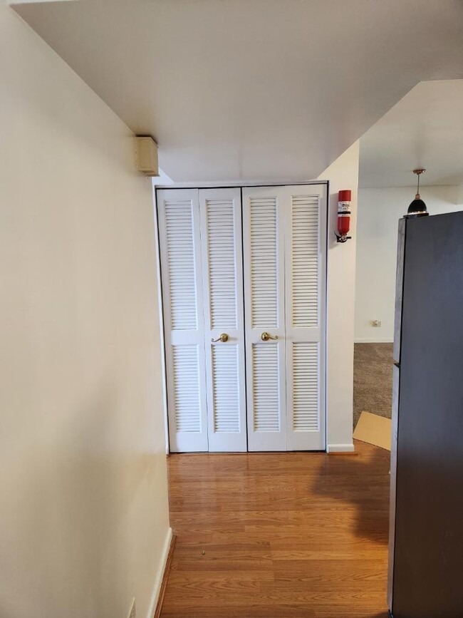 Building Photo - 508 Roberts Dr