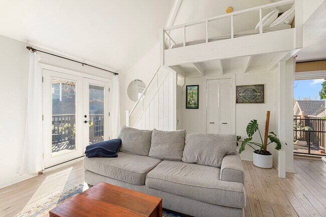 Foto del edificio - 1524 Columbia St