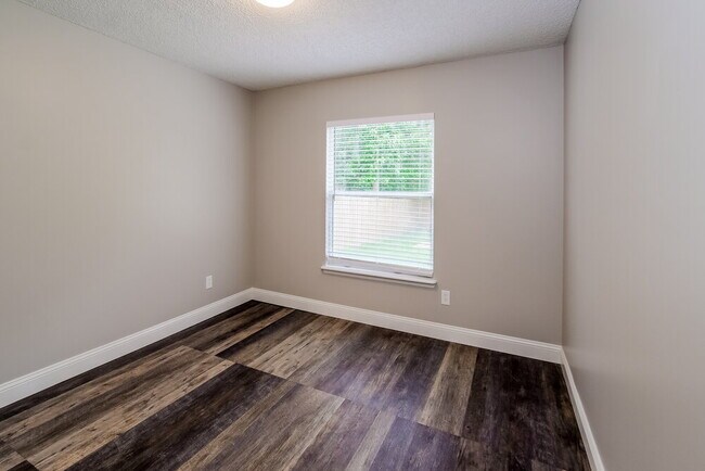 Building Photo - 294 Turtle Dove Dr