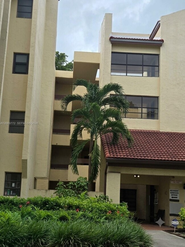 Building Photo - 8820 SW 123rd Ct