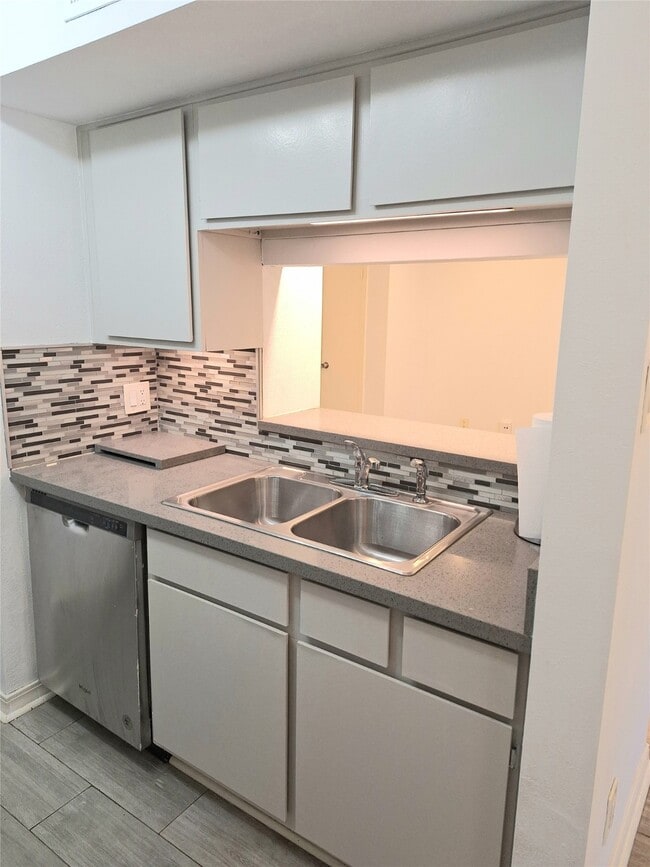 Foto del edificio - 2800 Jeanetta St