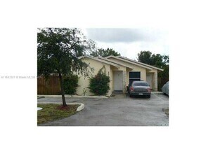 Building Photo - 2311 Coolidge St