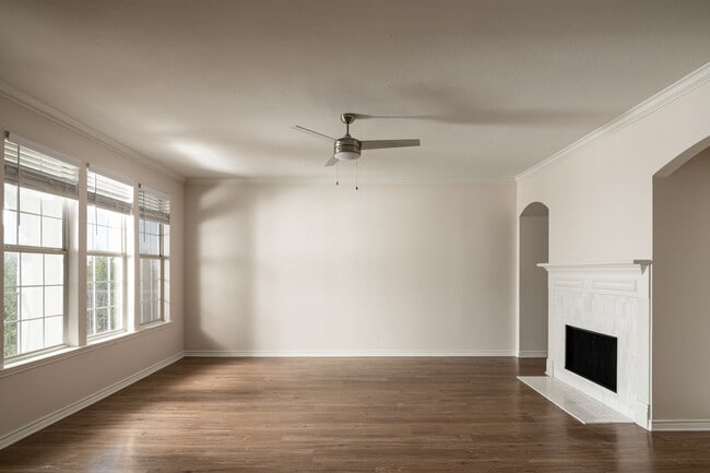 Building Photo - Meritage at Steiner Ranch