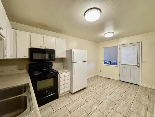 Photo - 5731 W 92nd Ave Apartment