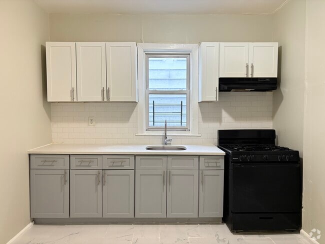 Building Photo - 92 N 15th St