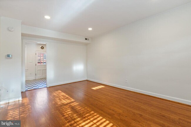 Building Photo - 1415 S Edgewood St