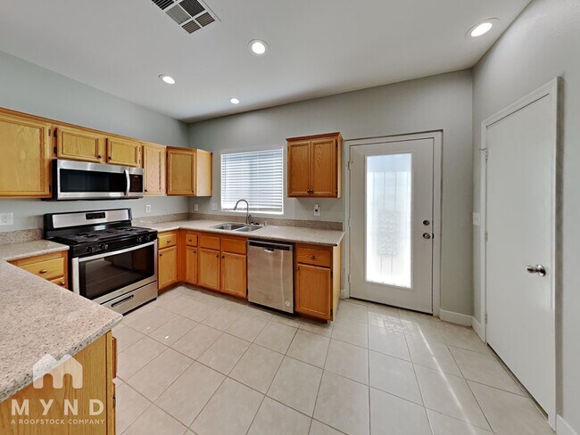 Building Photo - 1647 Wendell Williams Ave
