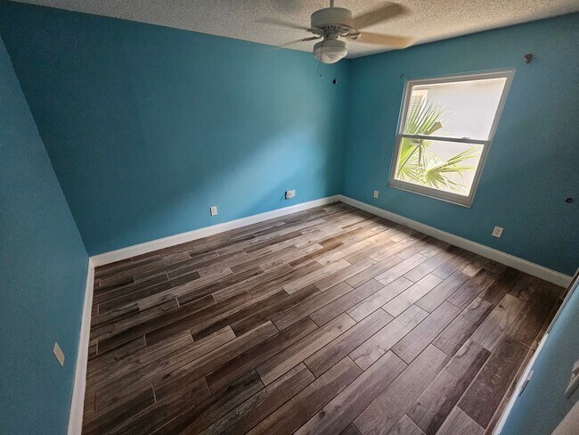 Foto del edificio - 7627 Redwood Country Rd
