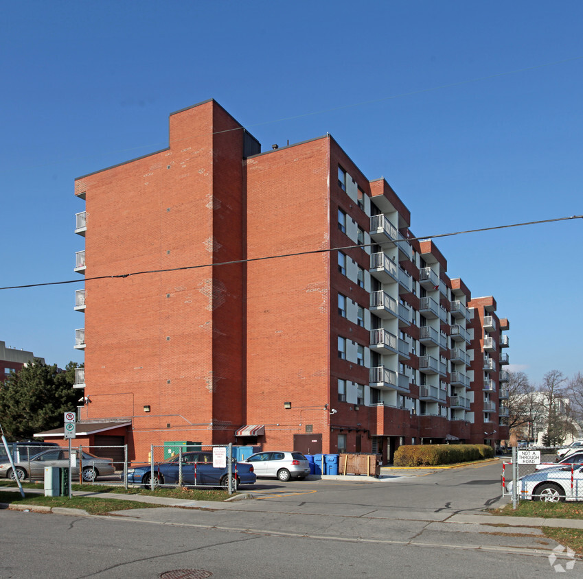 Parkview Place Apartments - 25 John St W Oshawa, ON | Apartments.com