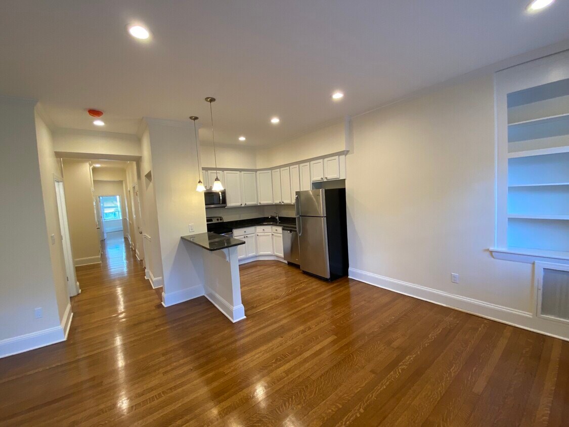 Foto principal - 45 Garrison Rd