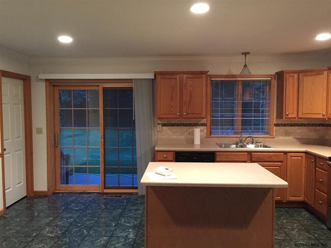 Foto del edificio - 8 Red Maple Ln