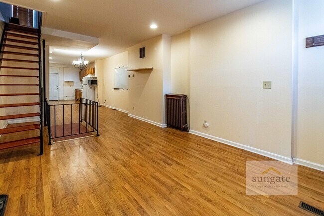 Foto del edificio - 2122 Orleans St