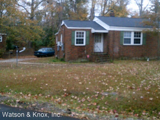 Building Photo - 315-315 Rose Ln
