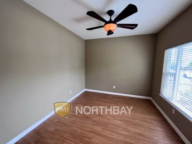Building Photo - 101 Legacy Ct