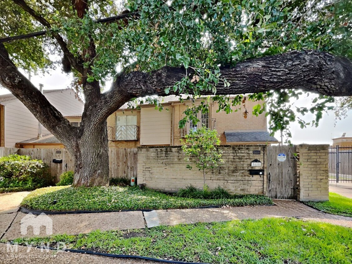 Foto principal - 5810 Langfield Rd