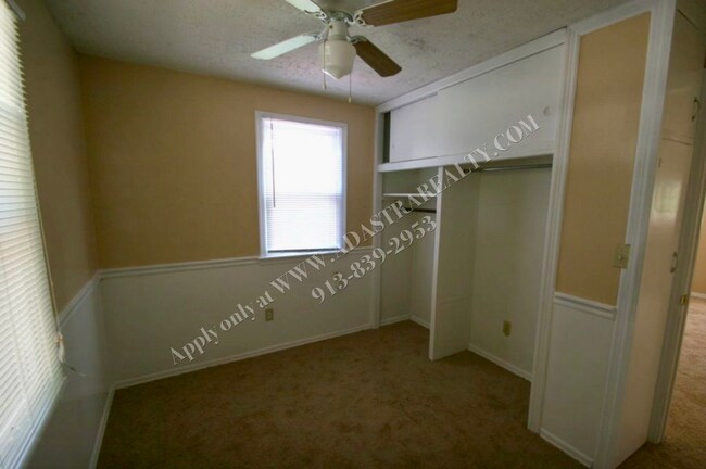 Foto del edificio - 11315 E 77th Terrace