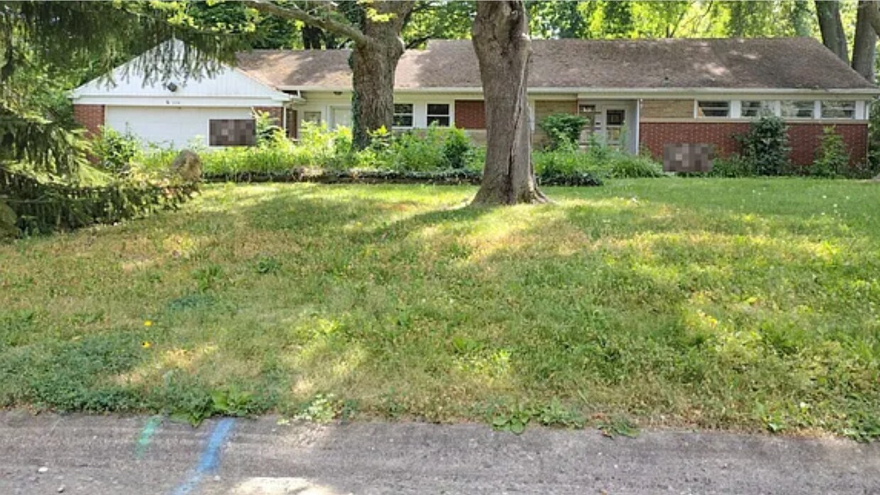 Nice private back yard - 1114 Briarcliff Ave
