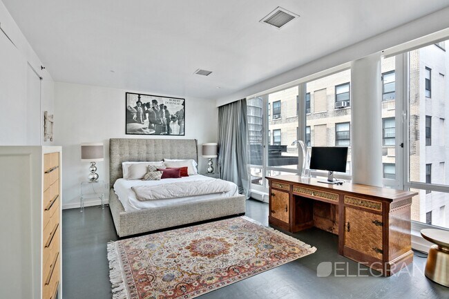 Building Photo - 133 W 22nd St