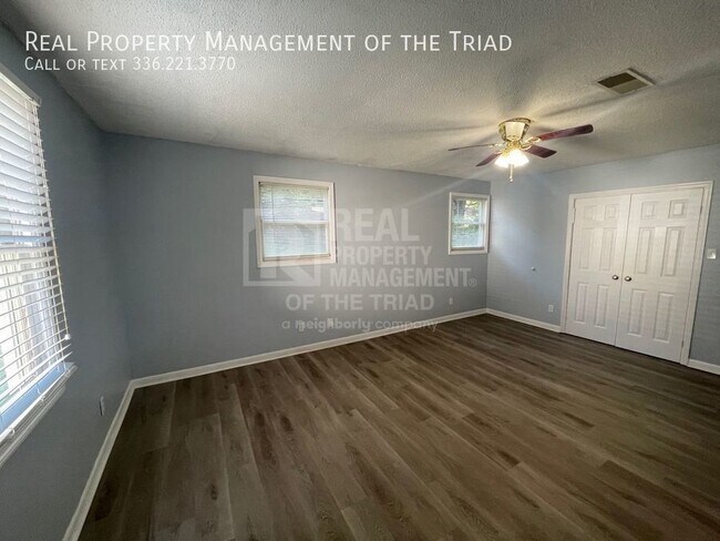 Building Photo - 3 Bedroom, 1 Bath Single Family Home in Hi...