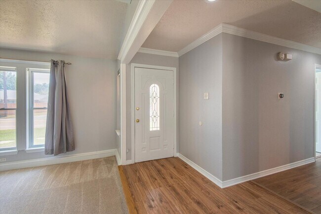 Photo - Now available for immediate move-in! House