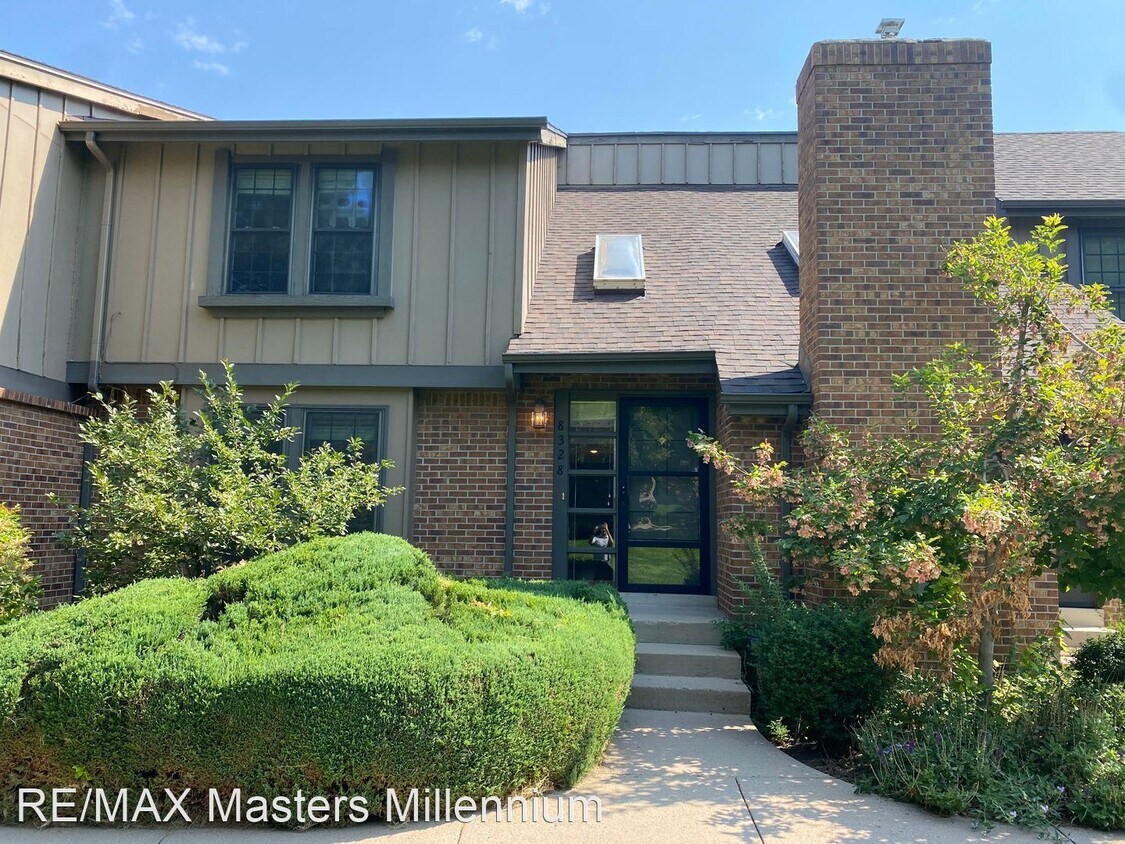 Primary Photo - 3 br, 2.5 bath House - 8328 E Phillips Pl