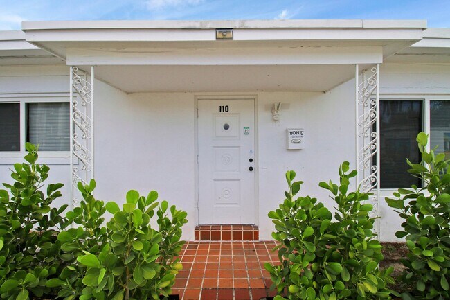 Foto del edificio - 110 N C St
