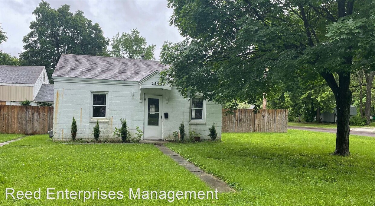 Primary Photo - 1 br, 1 bath House - 2556 W Monroe St