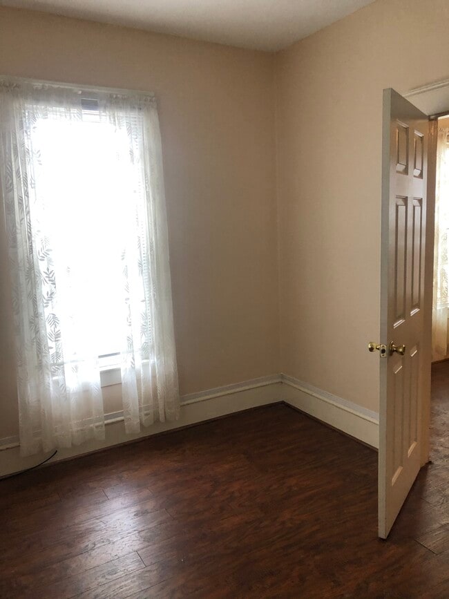 Bedroom 1 - 174 Grand St
