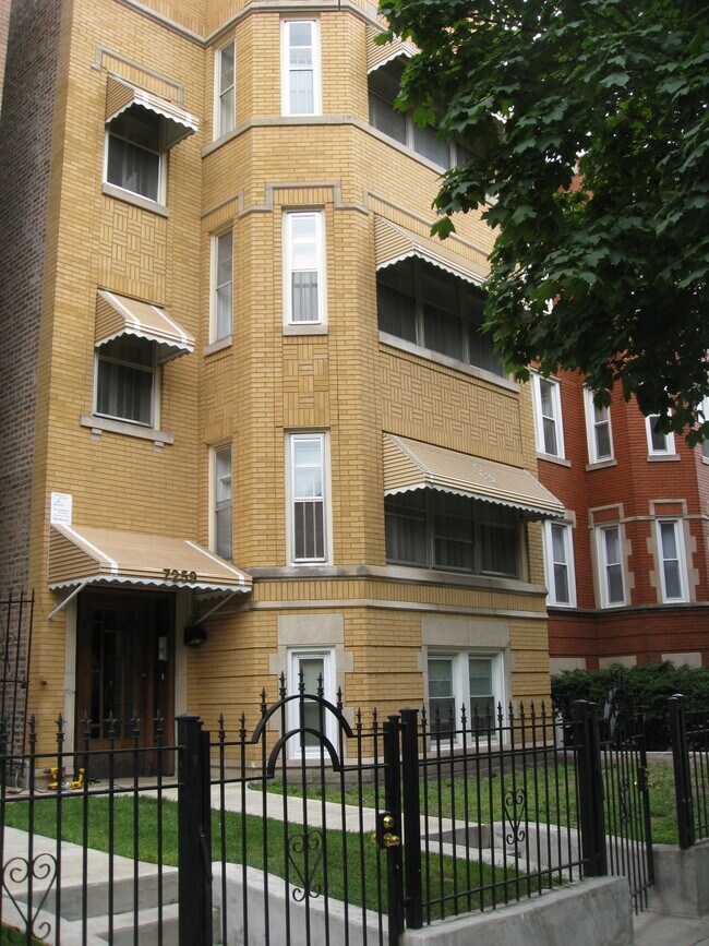 Foto del edificio - 7259 S Constance Ave
