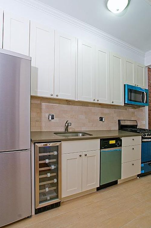 Foto del edificio - 351 W 21st St
