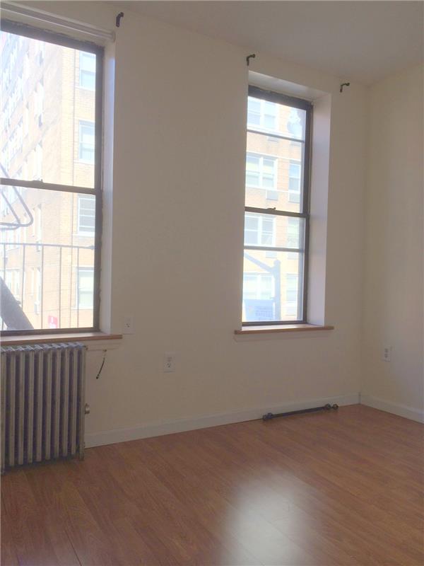 Foto del edificio - 55 Bayard St