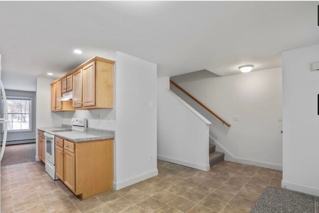 Building Photo - 20 Bow St