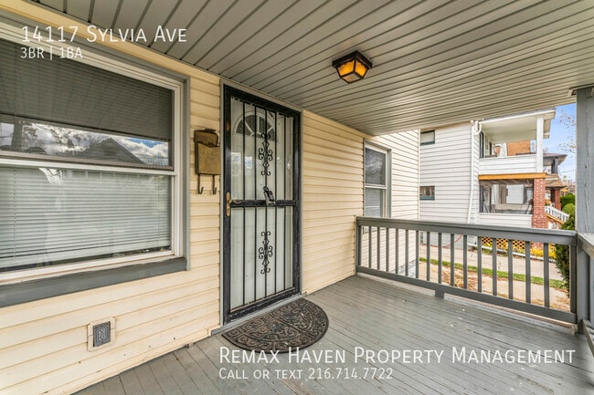 Building Photo - 14117 Sylvia Ave